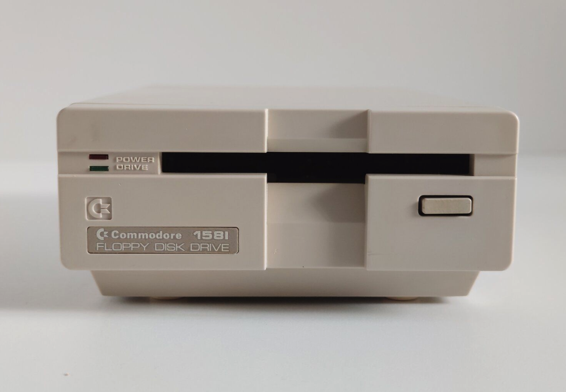 Commodore 1581 Front View